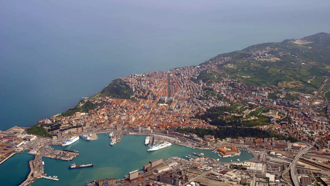 Ancona: SL rifornisce saloni in tutta la provincia