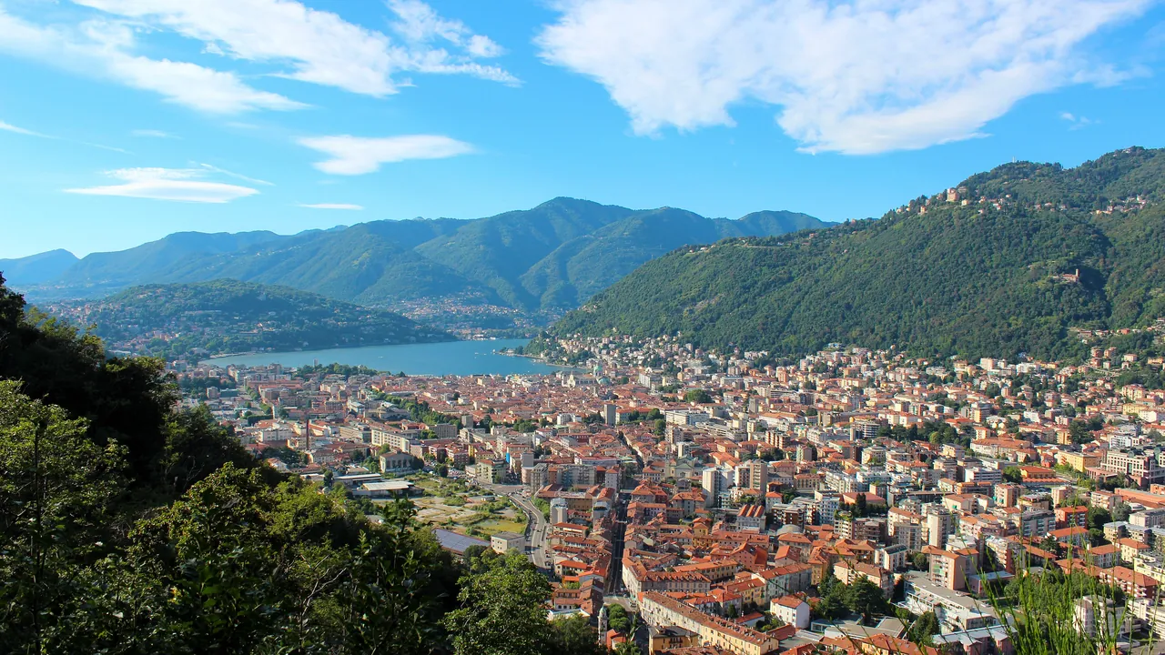 Como: SL rifornisce saloni in tutta la provincia
