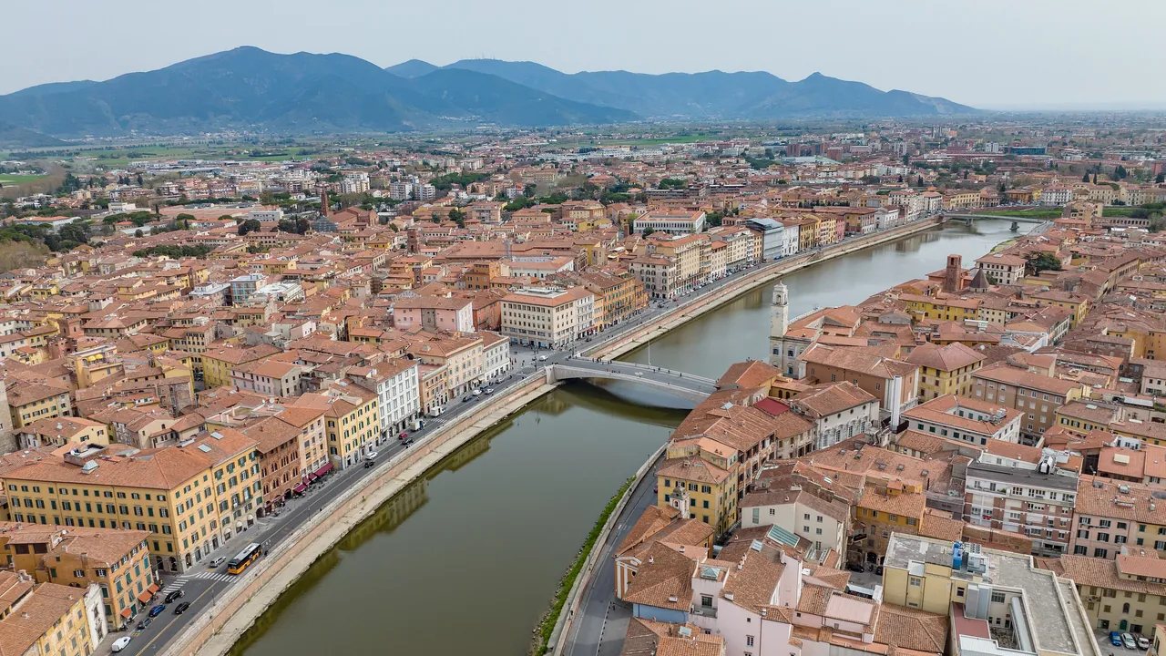 Pisa: SL rifornisce saloni in tutta la provincia
