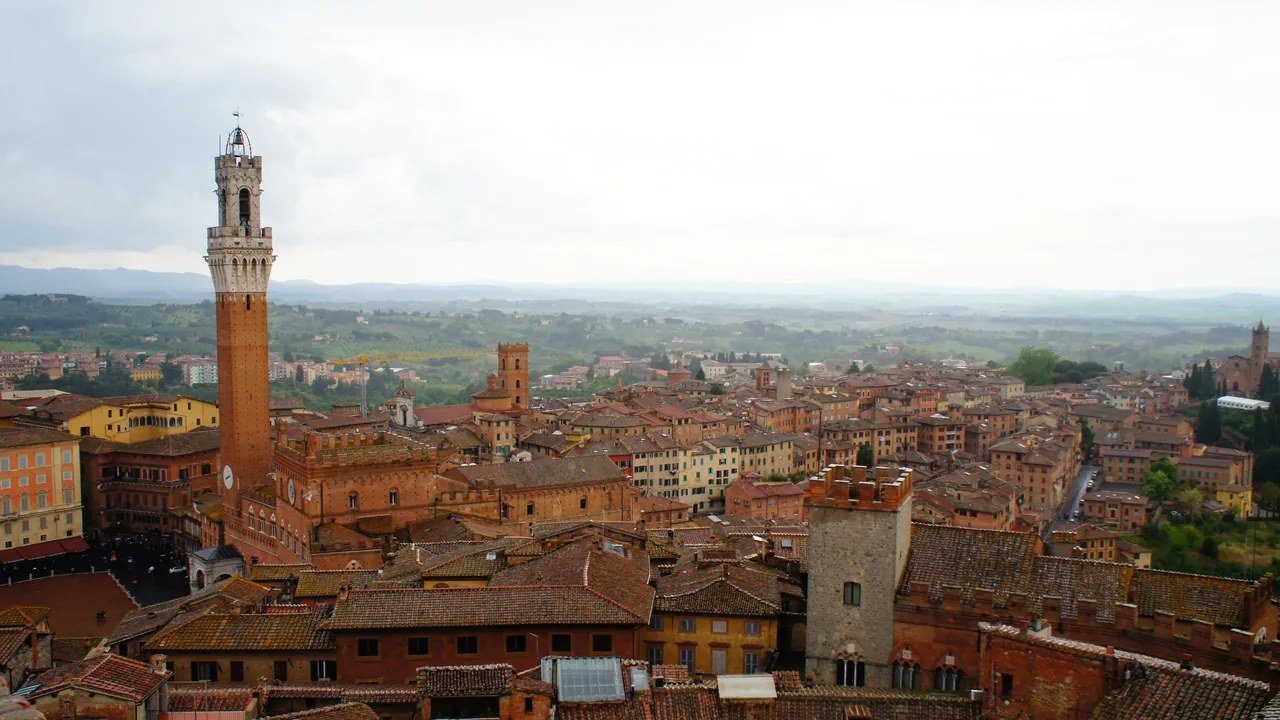 Siena: SL rifornisce saloni in tutta la provincia