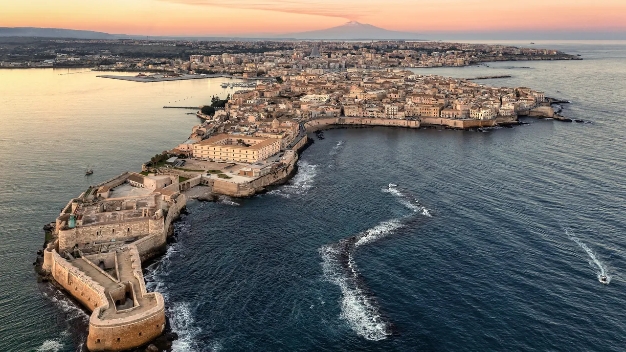 Siracusa: SL rifornisce saloni in tutta la provincia